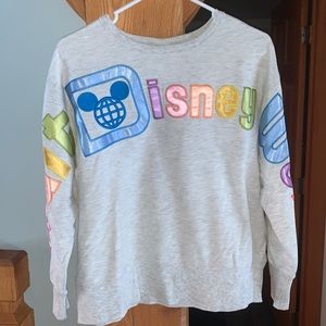 NWOT WDW Cropped Pullover